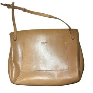Auxiliary Tan Crossbody Bag with Elegant Flap Closure